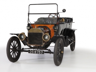 FORD-MODEL-T-1913